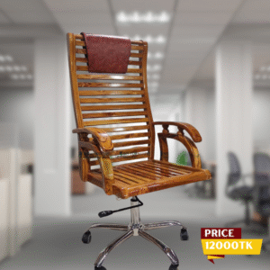 কাঠের চেয়ার